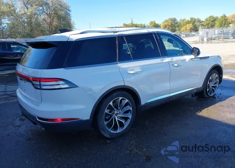 2025 Lincoln Aviator Reserve z USA, uszkodzony, nr VIN 5LM5J7XC8SGL10654